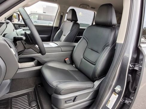 New 2026 Nissan Armada SV AWD/4WD image 9