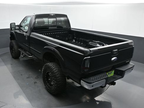 Used 2016 Ford F250 XLT w/ FX4 Off-Road Package image 33