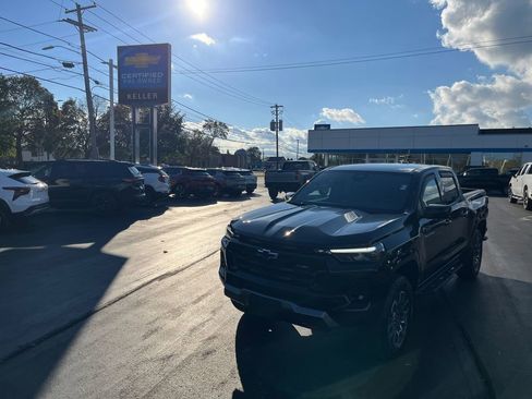 Certified 2024 Chevrolet Colorado Z71 w/ Z71 Convenience Package 2 AWD/4WD image 5