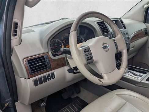 Used 2010 Nissan Armada Titanium RWD image 7