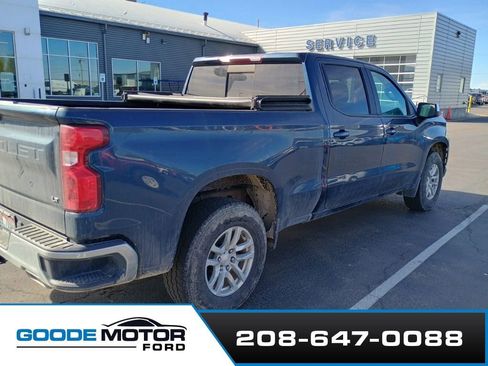 Used 2021 Chevrolet Silverado 1500 LT w/ Z71 Off-Road Package image 3