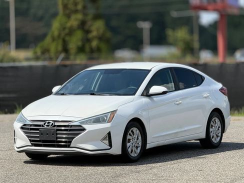 Used 2019 Hyundai Elantra SE FWD image 6