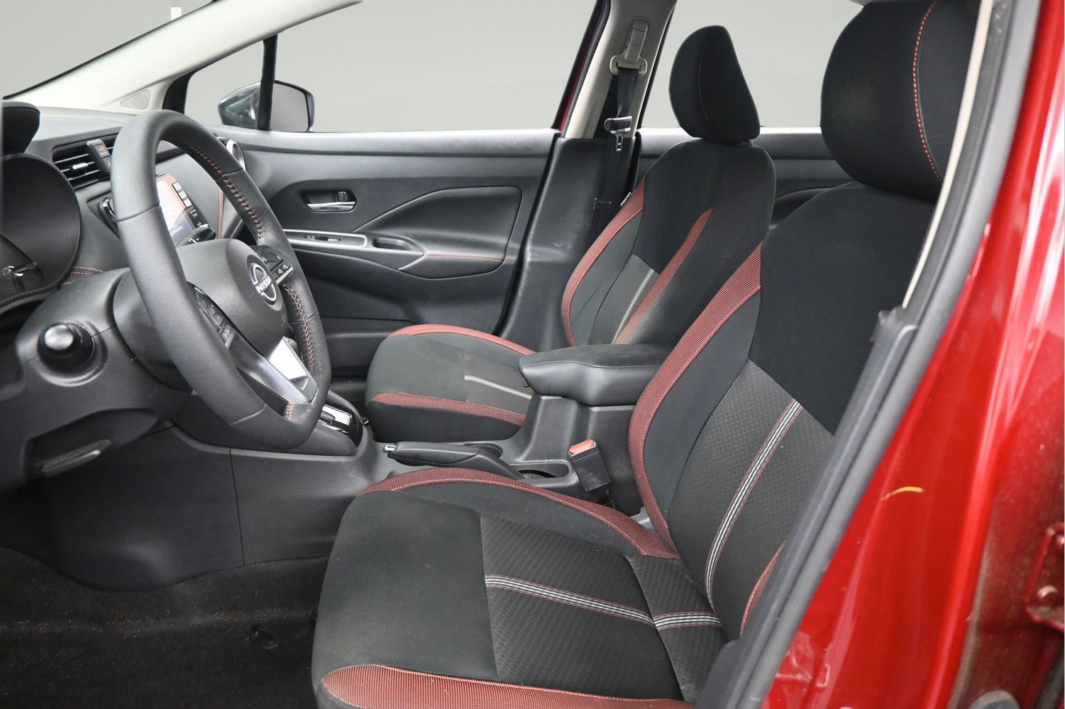 Certified 2024 Nissan Versa SR w/ Trunk Package FWD image 7