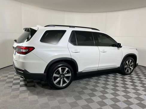 Certified 2025 Honda Pilot Elite image 20