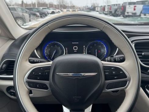 Used 2011 Chrysler Town & Country Touring-L w/ Entertainment Group #2 image 26