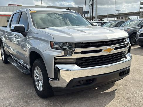 Used 2019 Chevrolet Silverado 1500 LT w/ Texas Edition image 2