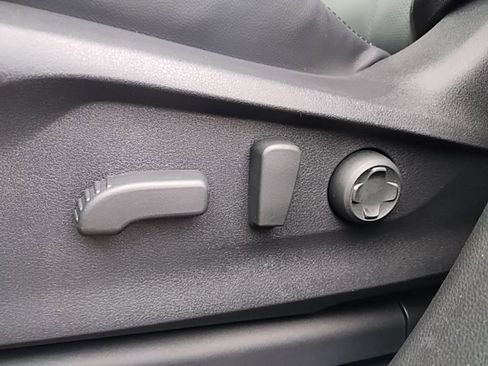 Certified 2025 Subaru Ascent Bronze Edition image 27