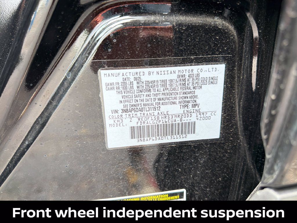 Certified 2026 Nissan Kicks SR FWD image 32