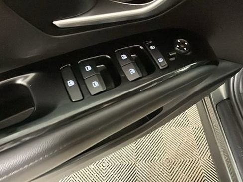 Certified 2023 Hyundai Tucson Limited AWD/4WD image 11