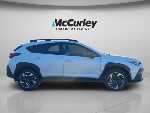 Used 2024 Subaru Crosstrek 2.5i Limited w/ Crosstrek Mirror Package image 6