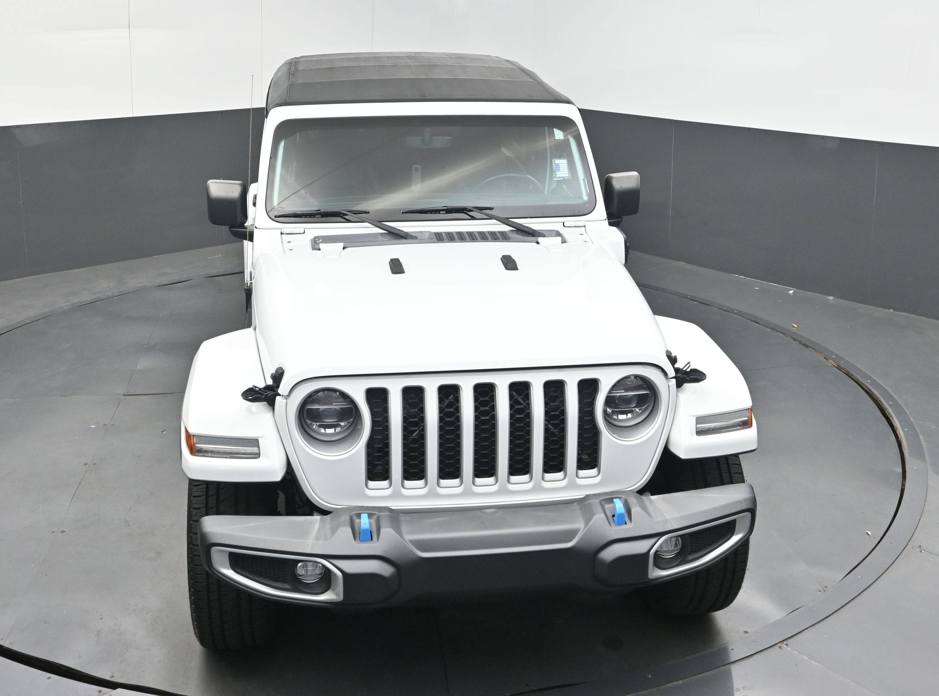 Used 2022 Jeep Wrangler Unlimited Sahara AWD/4WD image 20