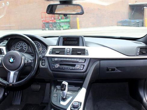 Used 2014 BMW 320i Sedan image 16