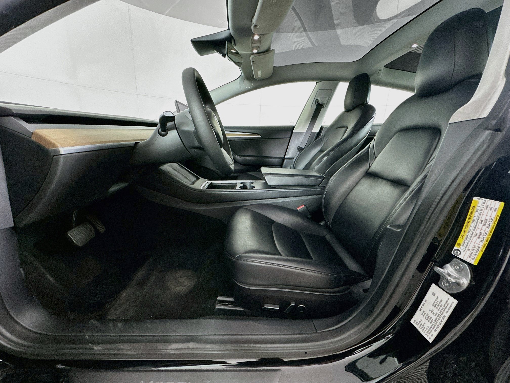 Used 2022 Tesla Model 3 Standard Range RWD image 13