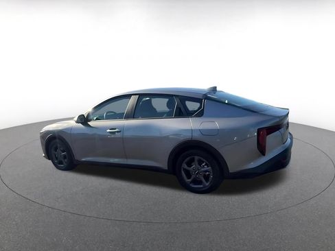 Used 2025 Kia K4 FWD image 10