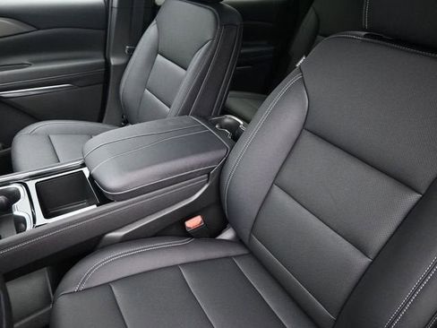 New 2026 Chevrolet Traverse LT w/ Midnight/Sport Edition image 17