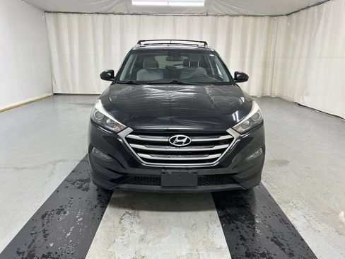 Used 2017 Hyundai Tucson SE w/ SE Popular Package 02 AWD/4WD image 3