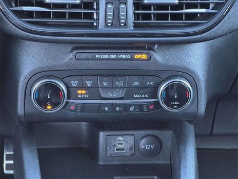 Used 2024 Ford Escape ST-Line image 5