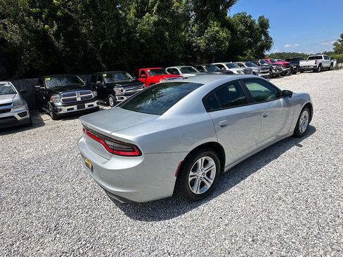 Used 2020 Dodge Charger SXT w/ Leather Interior Group image 7