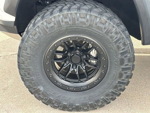 Used 2024 Chevrolet Colorado ZR2 w/ Safety Package image 30