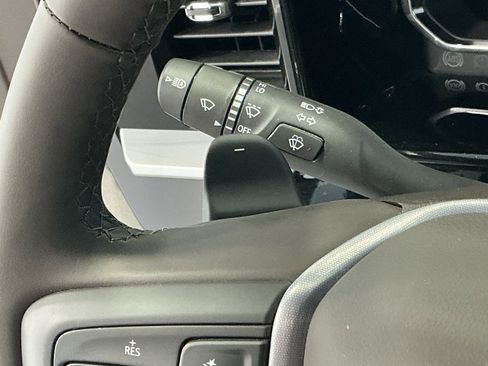 Used 2026 GMC Sierra 1500 SLT w/ SLT Premium Package image 48