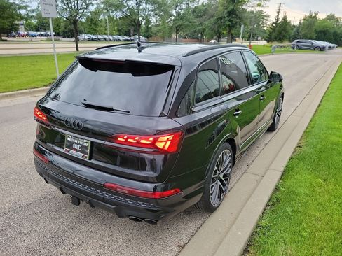 New 2026 Audi SQ7 Prestige AWD/4WD image 36