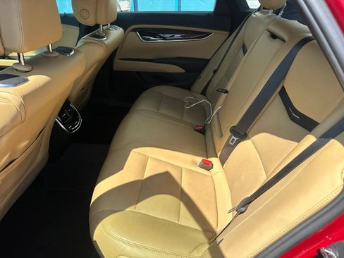 Used 2014 Cadillac XTS Premium FWD image 9