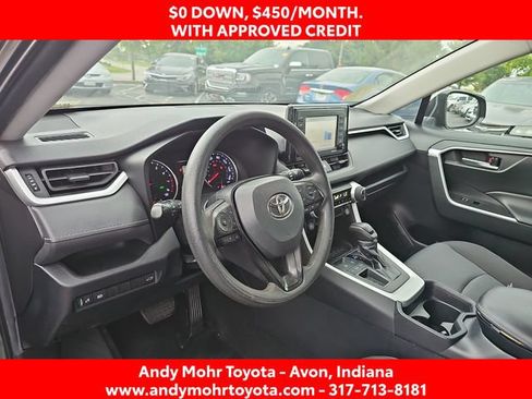Used 2021 Toyota RAV4 XLE w/ Convenience Package FWD image 9