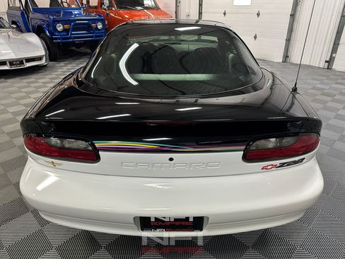 Used 1993 Chevrolet Camaro Z28 RWD image 9