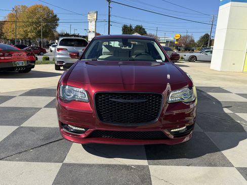 Used 2023 Chrysler 300 Touring L w/ Popular Equipment Group image 3