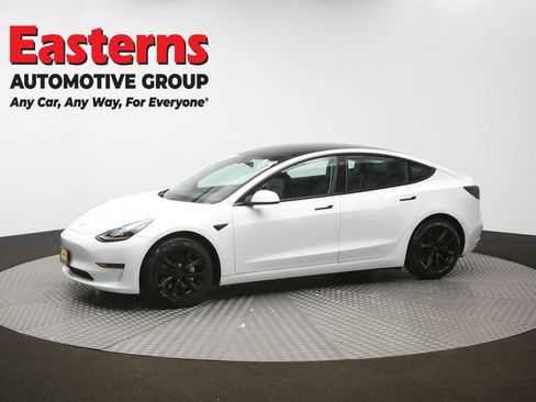 Used 2021 Tesla Model 3 Standard Range Plus RWD image 57