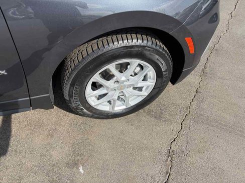 Used 2022 Chevrolet Equinox LT image 31