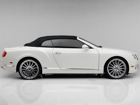 Used 2012 Bentley Continental GT image 17