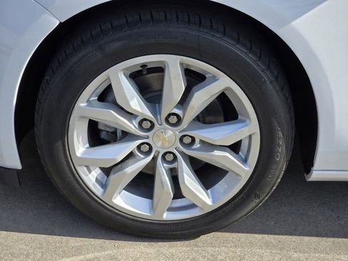 Used 2019 Chevrolet Impala LT image 10