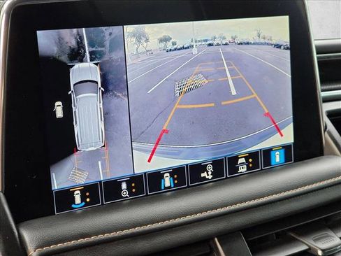 Used 2021 GMC Yukon XL AT4 w/ AT4 Premium Plus Package image 13