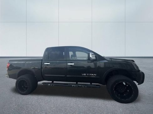 Used 2008 Nissan Titan LE w/ Tow Pkg AWD/4WD image 5