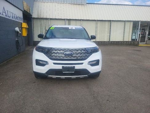Used 2021 Ford Explorer Limited w/ Equipment Group 301A image 4