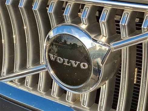 Used 2021 Volvo XC90 T8 Inscription Expression w/ Climate Package image 30