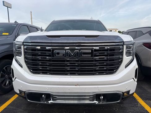 Used 2024 GMC Sierra 1500 Denali Ultimate image 2