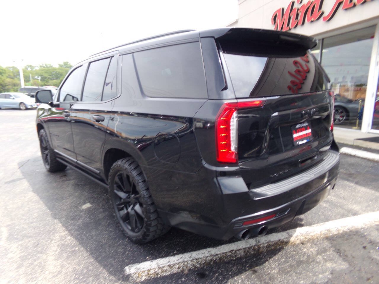 Used 2021 GMC Yukon Denali w/ Denali Ultimate Package AWD/4WD image 3