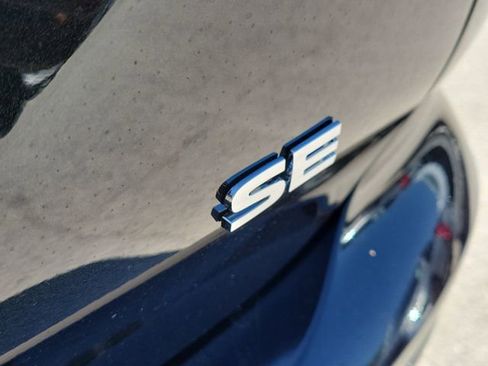 New 2025 Mitsubishi Outlander SE image 7