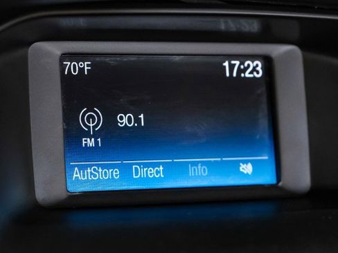 Used 2018 Ford Focus SE w/ SE Appearance Package image 25