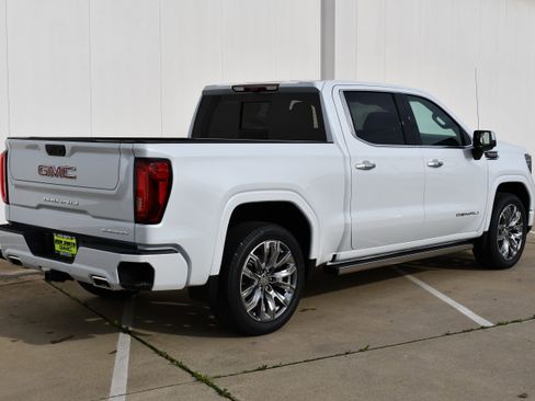 New 2026 GMC Sierra 1500 Denali image 5