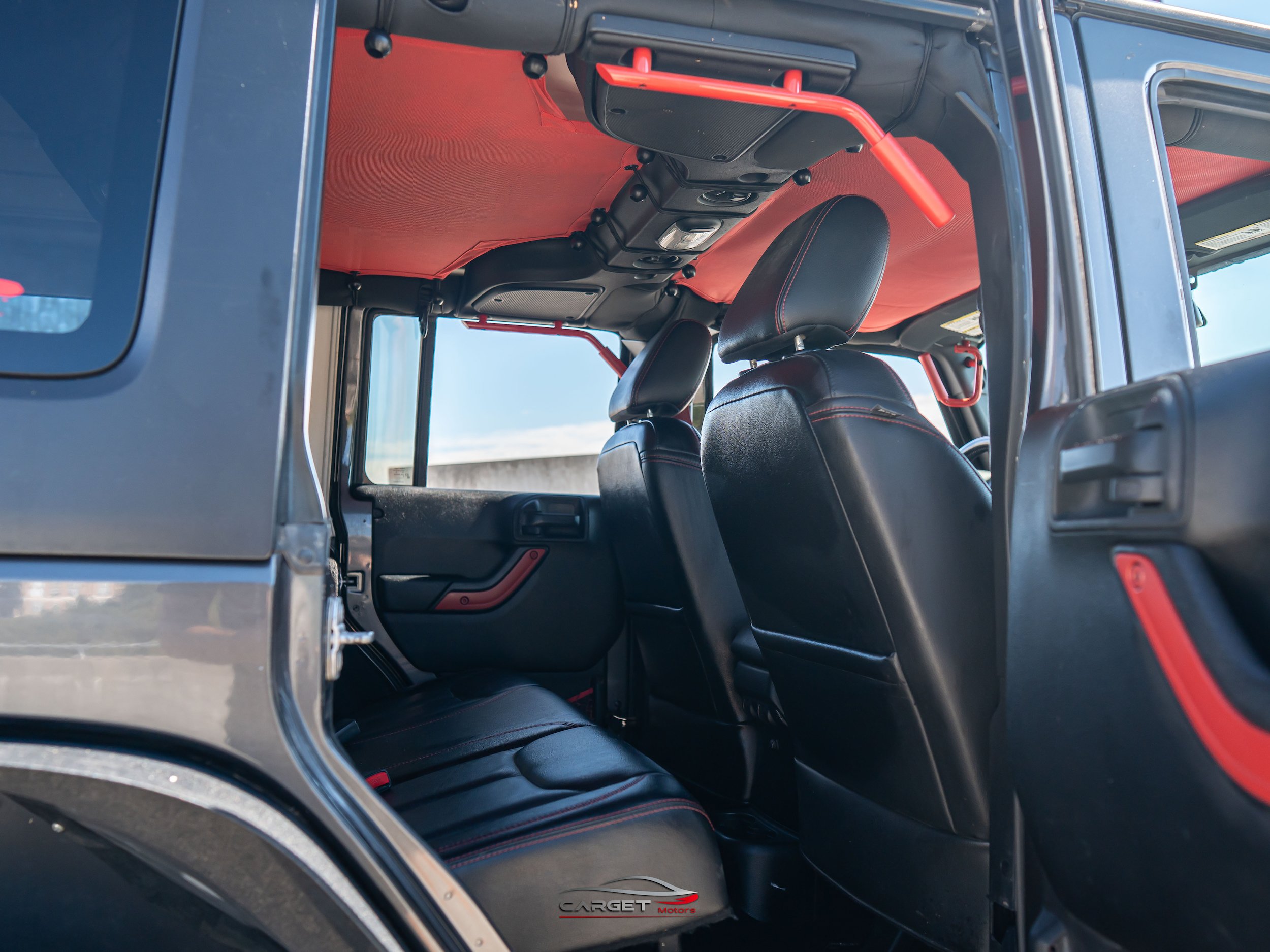 Used 2017 Jeep Wrangler Unlimited Rubicon AWD/4WD image 19