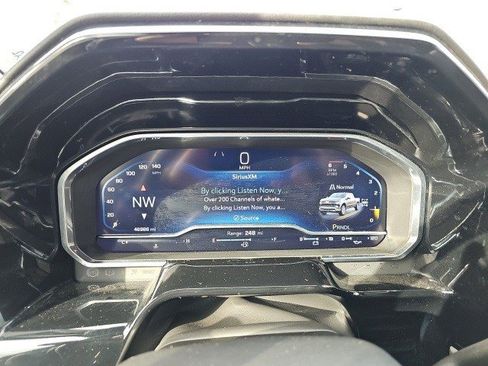 Used 2023 Chevrolet Silverado 1500 LT image 23