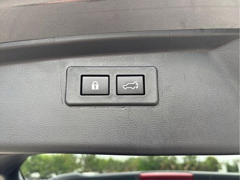 Used 2025 Subaru Outback Wilderness AWD/4WD image 47