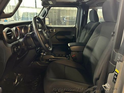 Used 2023 Jeep Wrangler Sport AWD/4WD image 12