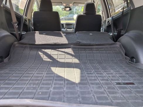 Used 2016 Toyota RAV4 XLE w/ Convenience Package AWD/4WD image 30