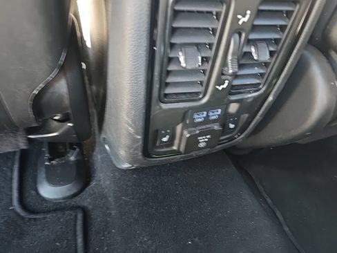 Used 2025 Dodge Durango R/T AWD/4WD image 13