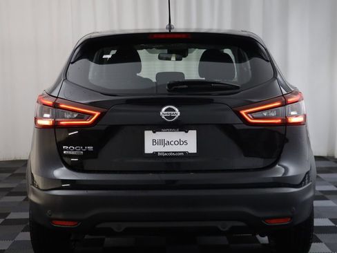 Used 2021 Nissan Rogue Sport S image 15