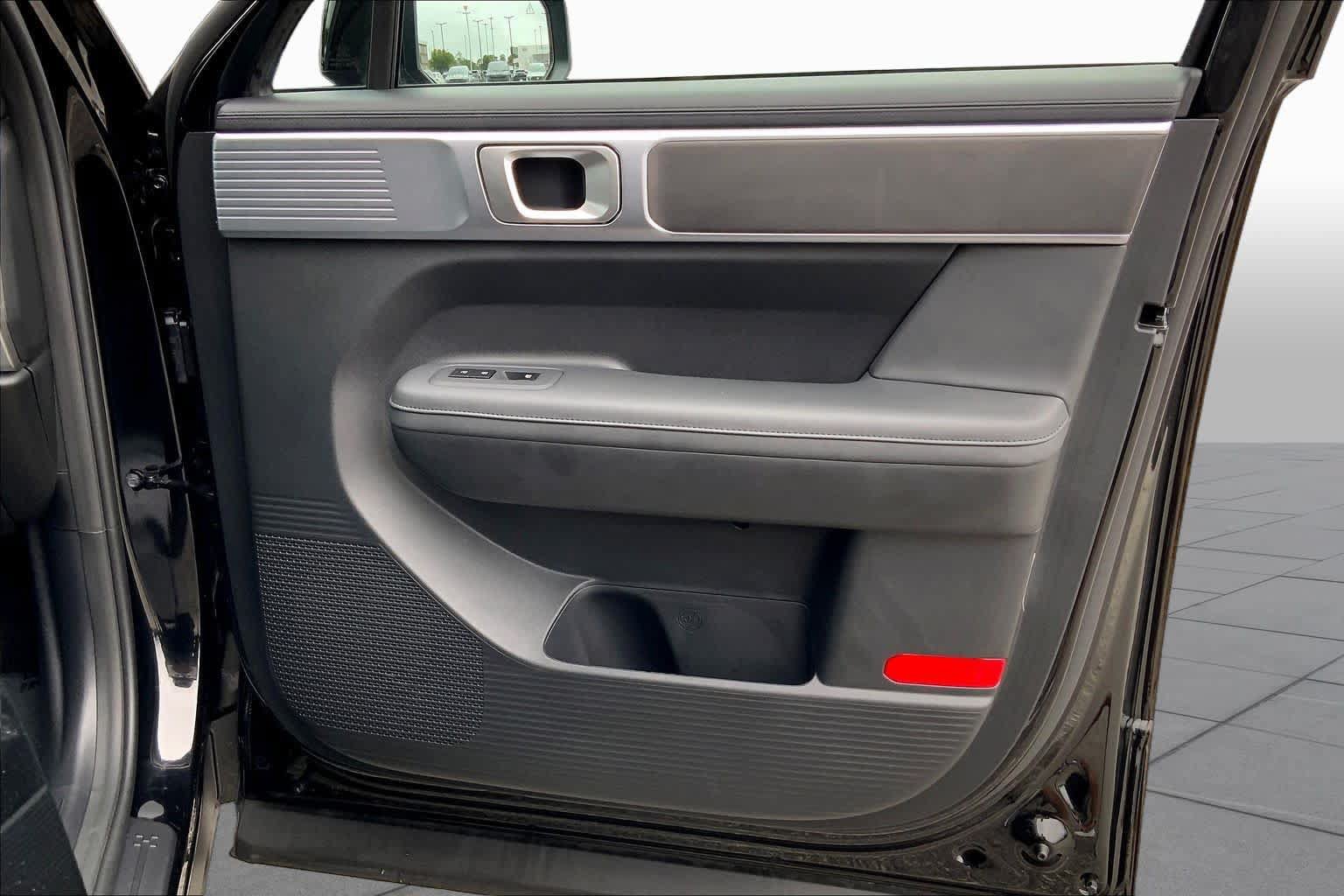 Used 2026 Hyundai Santa Fe SEL FWD image 19